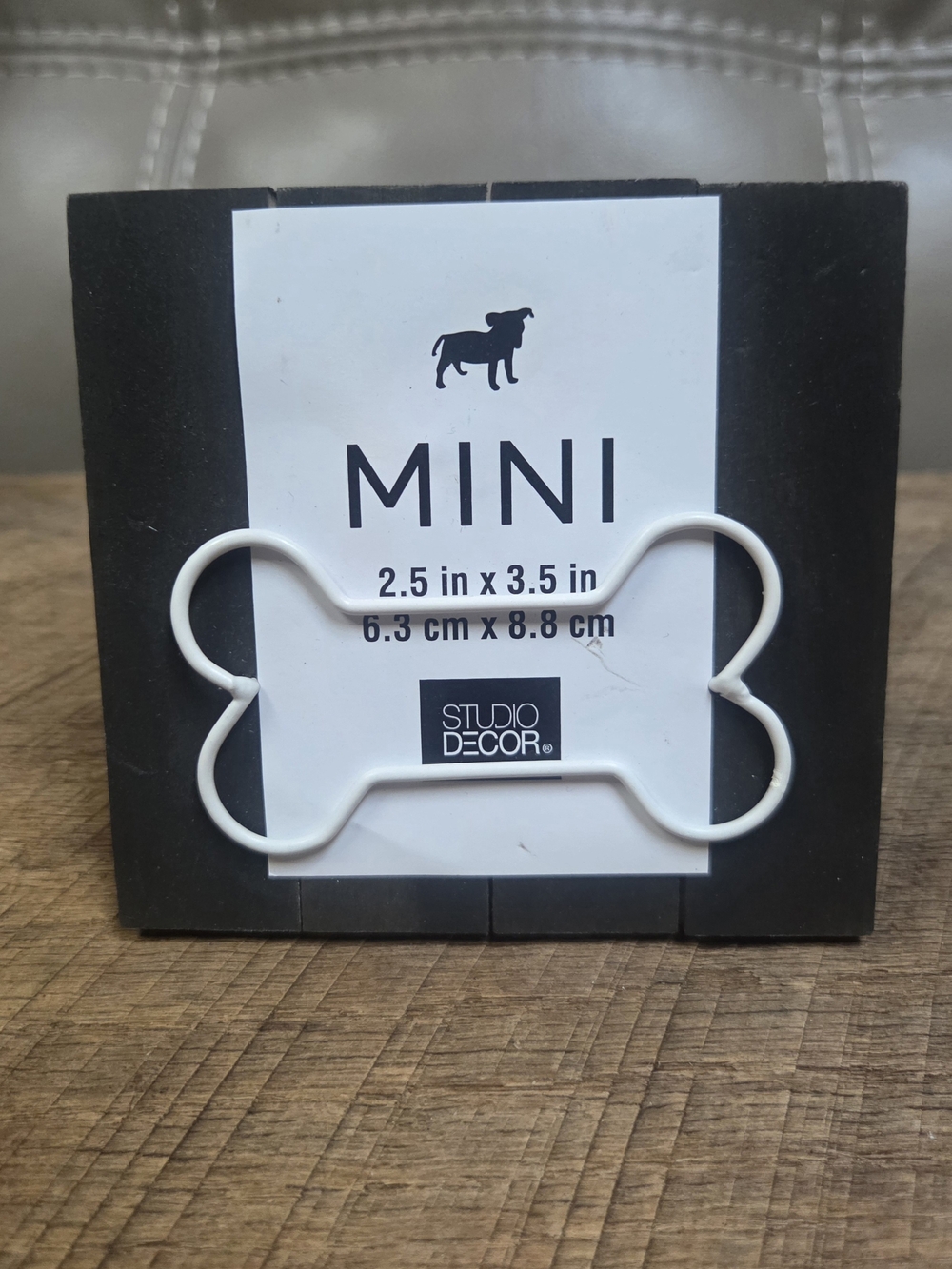 Studio Décor Mini Bone-Shaped Photo Frame Holder - Bin Q
